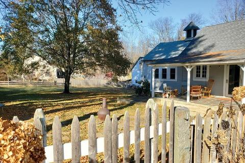 216 Main St, Douglas, MA 01516 photo 17