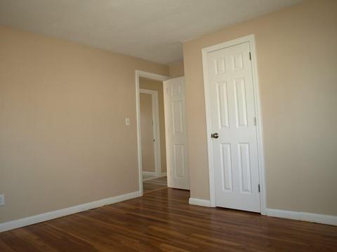 5 Kay St, Springfield, MA 01109 photo 12