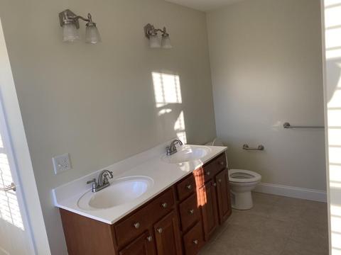 907 Meridian St, Fall River, MA 02720 photo 12
