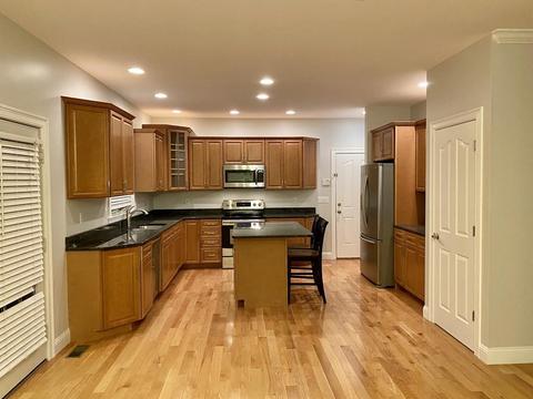 907 Meridian St, Fall River, MA 02720 photo 4