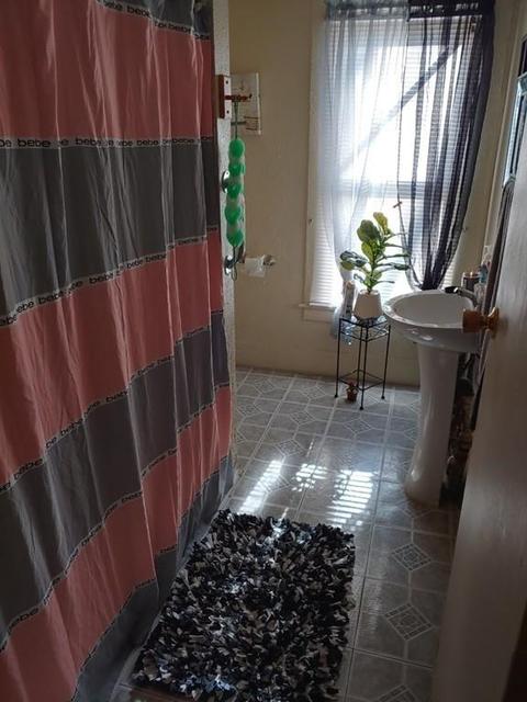 9 Beacon St, Springfield, MA 01109 photo 4