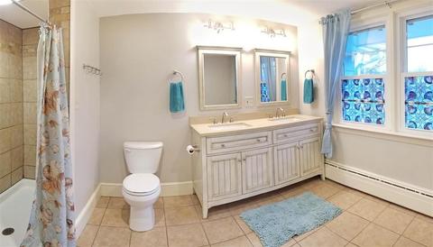 582 Main St, Acushnet, MA 02743 photo 22