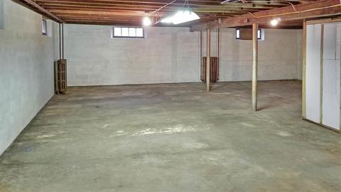 582 Main St, Acushnet, MA 02743 photo 25