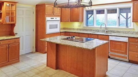 582 Main St, Acushnet, MA 02743 photo 6