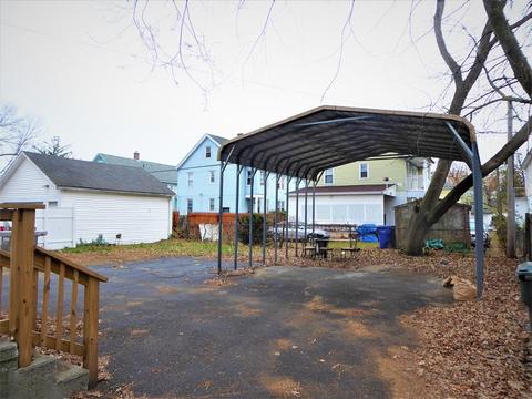 35 Miller St, Springfield, MA 01104 photo 4