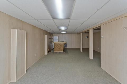 663 Pendleton Ave, Chicopee, MA 01020 photo 12
