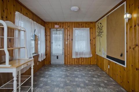 663 Pendleton Ave, Chicopee, MA 01020 photo 13