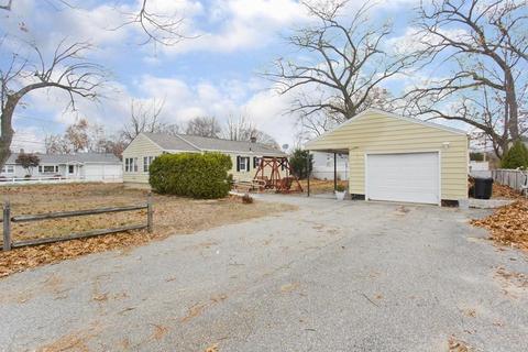 663 Pendleton Ave, Chicopee, MA 01020 photo 14