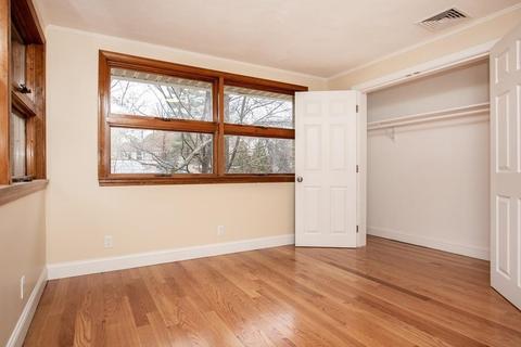 29 Pinehurst Ave, Saugus, MA 01906 photo 17