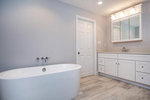 29 Pinehurst Ave, Saugus, MA 01906 photo 18