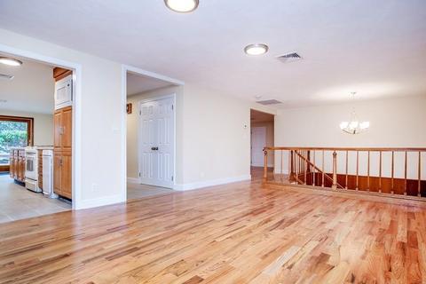 29 Pinehurst Ave, Saugus, MA 01906 photo 10