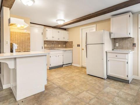 44 High St, Danvers, MA 01923 photo 11