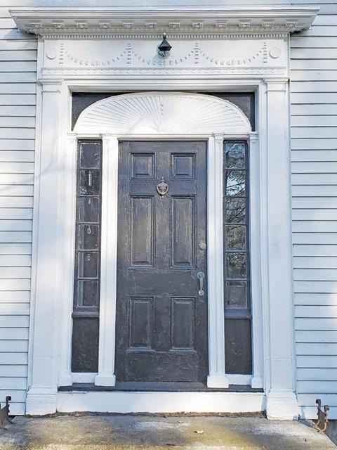 7 Sutton St, Uxbridge, MA 01569 photo 2