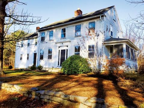 7 Sutton St, Uxbridge, MA 01569 photo 1