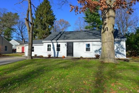 4 Pond View Rd, Canton, MA 02021 photo 4
