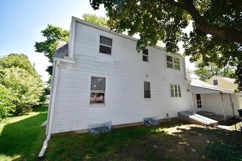 40 Old Brook Rd, Springfield, MA 01118 photo 21