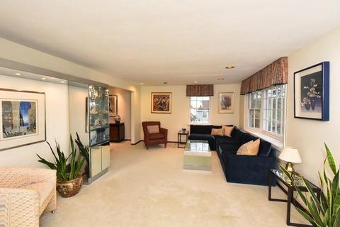6 Willowbrook Dr, Framingham, MA 01702 photo 5