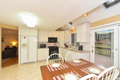 6 Willowbrook Dr, Framingham, MA 01702 photo 17