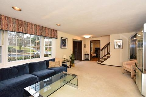 6 Willowbrook Dr, Framingham, MA 01702 photo 7