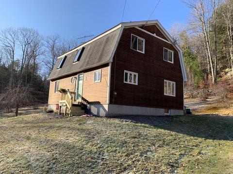 23 Mountain St, Plainfield, MA 01070 photo 2