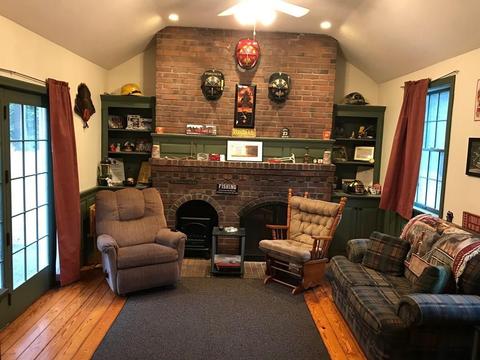 16 Pinecrest Cir, Ware, MA 01082 photo 7