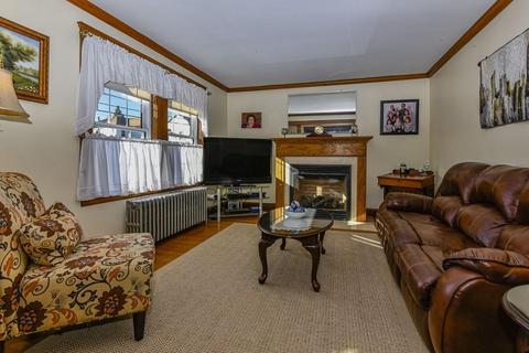 61 Riverview St, Dedham, MA 02026 photo 4