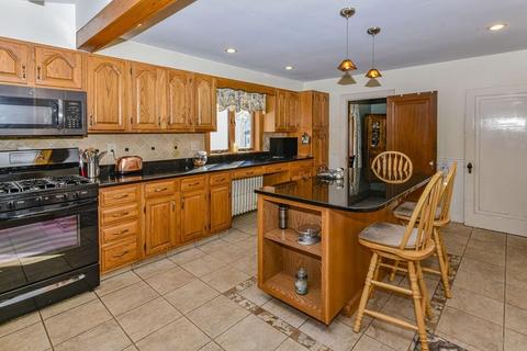 61 Riverview St, Dedham, MA 02026 photo 9