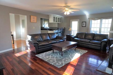 59 Whitins Rd, Sutton, MA 01590 photo 5