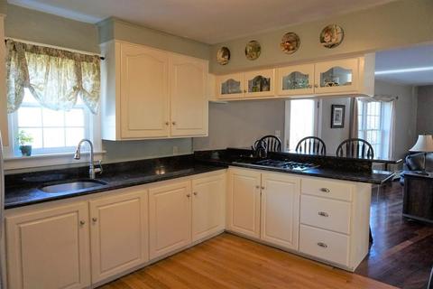 59 Whitins Rd, Sutton, MA 01590 photo 9
