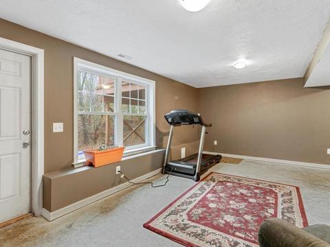 61 Sherbrook Ave, Worcester, MA 01604 photo 21
