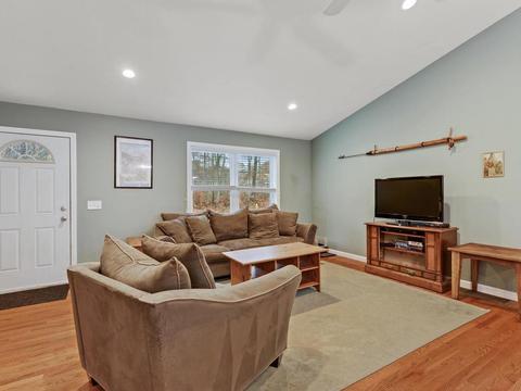 61 Sherbrook Ave, Worcester, MA 01604 photo 5