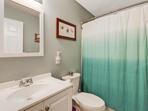 61 Sherbrook Ave, Worcester, MA 01604 photo 12