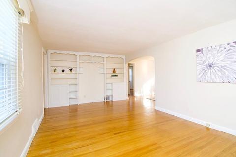 15 Strathmore St, Springfield, MA 01109 photo 11