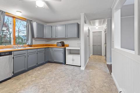 5 Devonshire Dr, Mashpee, MA 02649 photo 7