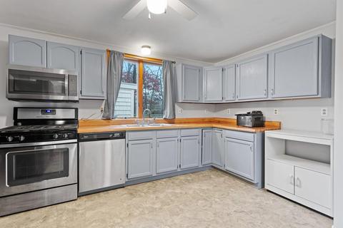 5 Devonshire Dr, Mashpee, MA 02649 photo 9
