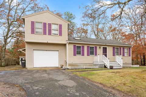 5 Devonshire Dr, Mashpee, MA 02649 photo 2