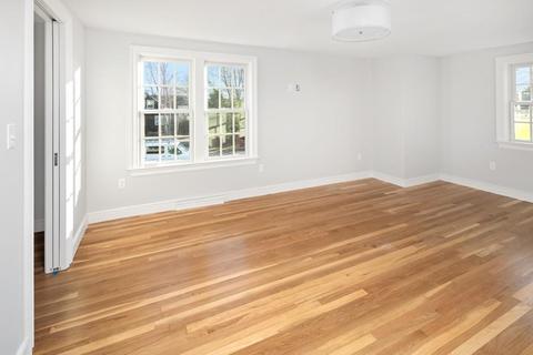 52 Union St, Hingham, MA 02043 photo 11