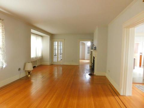 67 Highland St, Woonsocket, RI 02895 photo 8