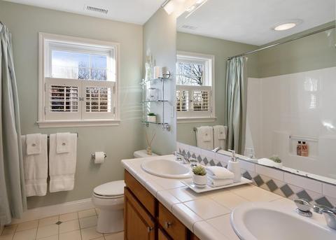 2 Sherwood Rd, Windham, NH 03087 photo 18