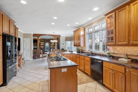 2 Sherwood Rd, Windham, NH 03087 photo 7