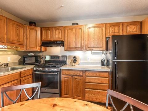 147 Sylvan St #1A, Danvers, MA 01923 photo 12