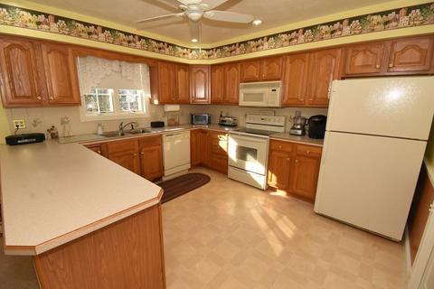 185 Grattan St, Fall River, MA 02721 photo 7