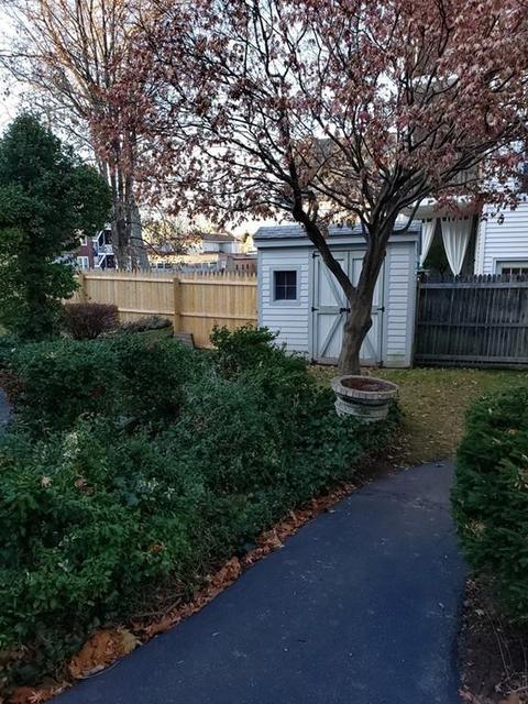 44 Bell St, Chicopee, MA 01013 photo 9