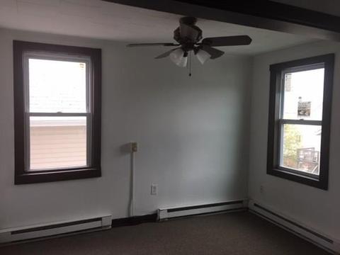 45 Stewart St, Fall River, MA 02720 photo 4