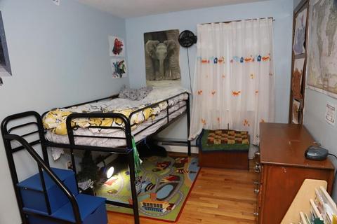 62 West St, Easthampton, MA 01027 photo 17