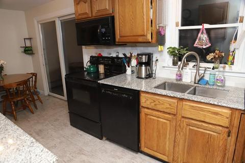 62 West St, Easthampton, MA 01027 photo 6