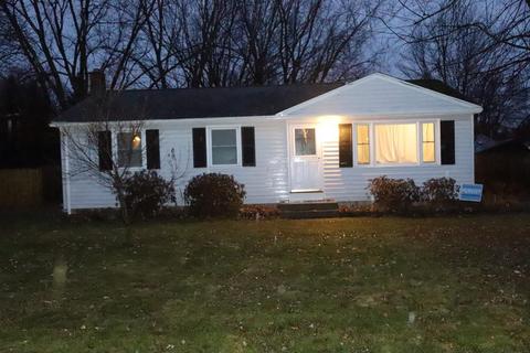 62 West St, Easthampton, MA 01027 photo 2