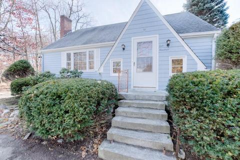100 Apthorp St, Worcester, MA 01606 photo 5