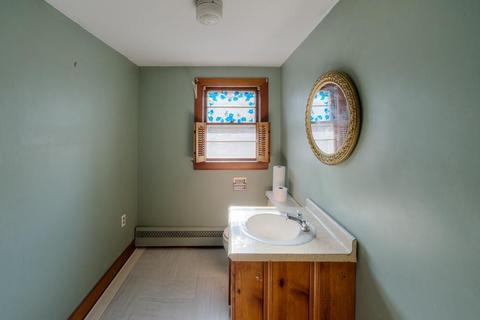 100 Apthorp St, Worcester, MA 01606 photo 35