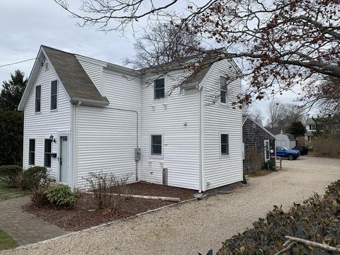 18 Chase St, Hyannis, MA 02601 photo 1